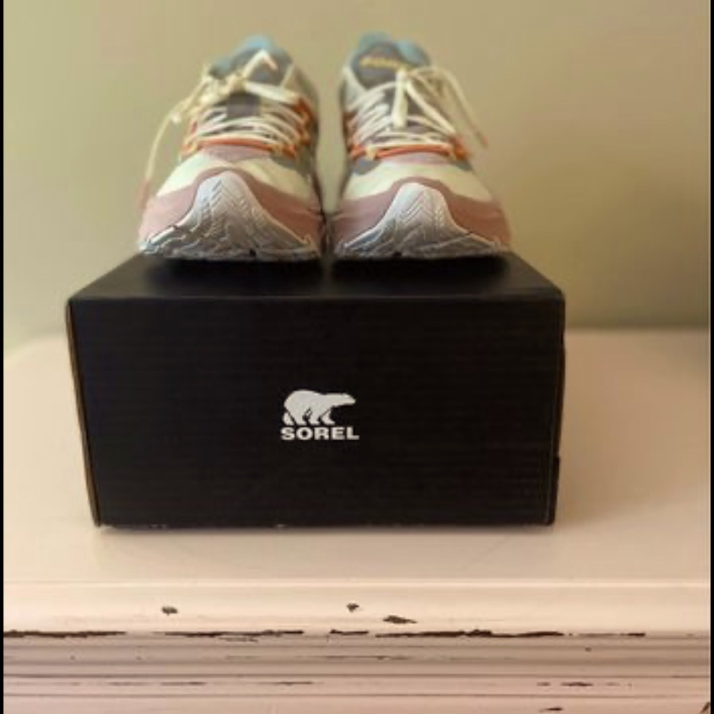 Sorel sneakers